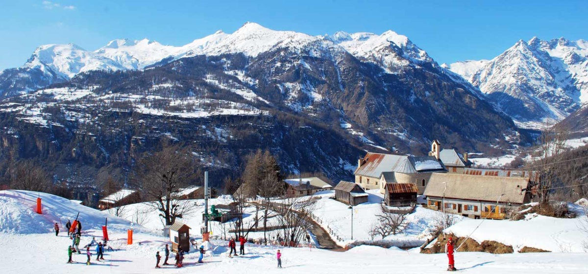 Des stations tout-petits friendly ! - France Montagnes - Site Officiel des  Stations de Ski en France
