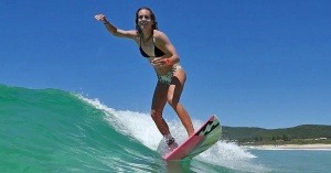 Justine Dupont Championne de surf