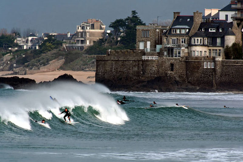 Surf Bretagne : Les meilleurs spots de la région | Magazine Sportihome