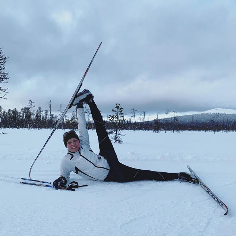 Faire du yoga à la montagne ? Découvrez le Snowga !